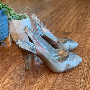 Gianni Bini Silver Gary Peep Toe Heels Size 7.5